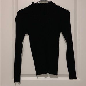 Ribbed Turtle Neck in black